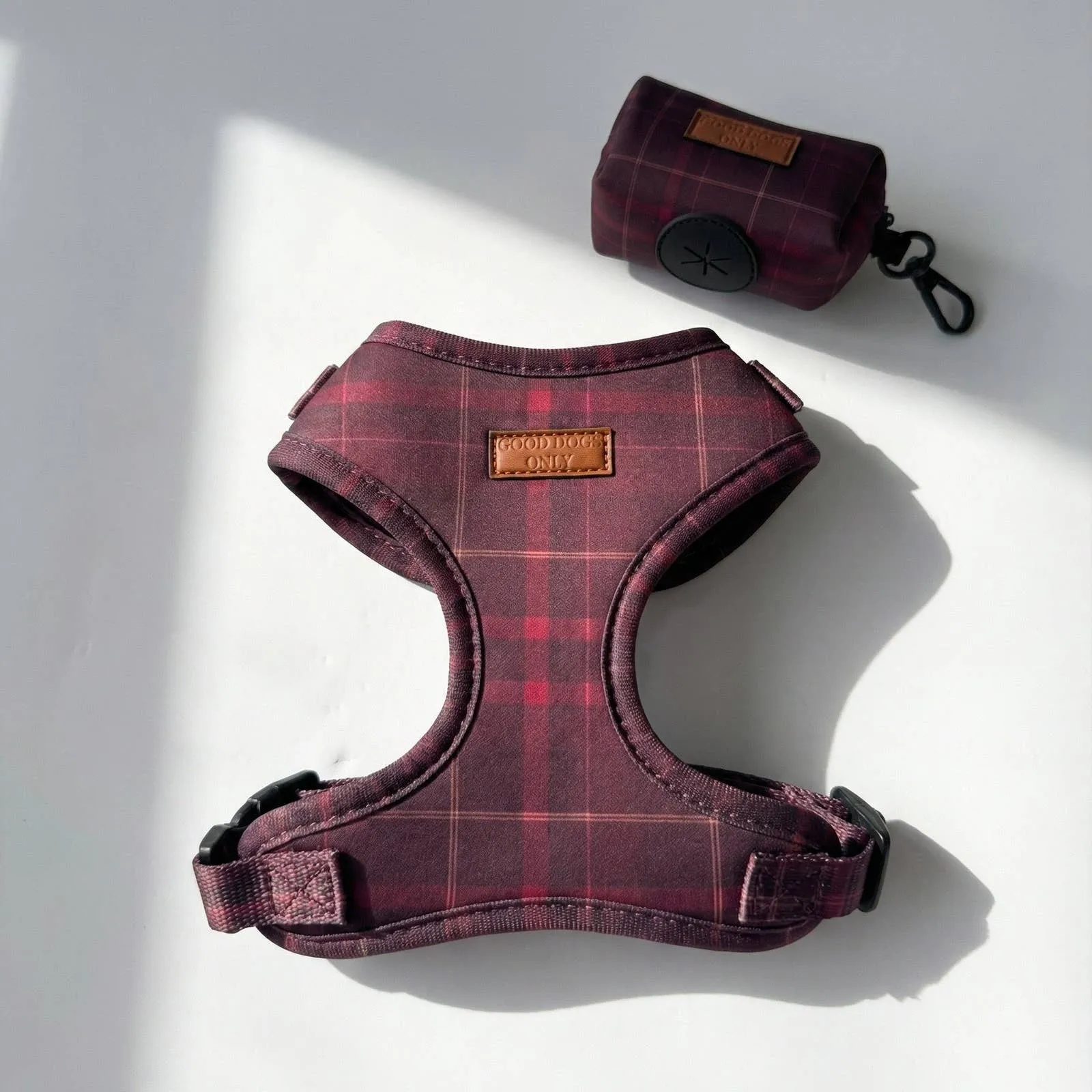 The Mulberry bag holder with the matching harness