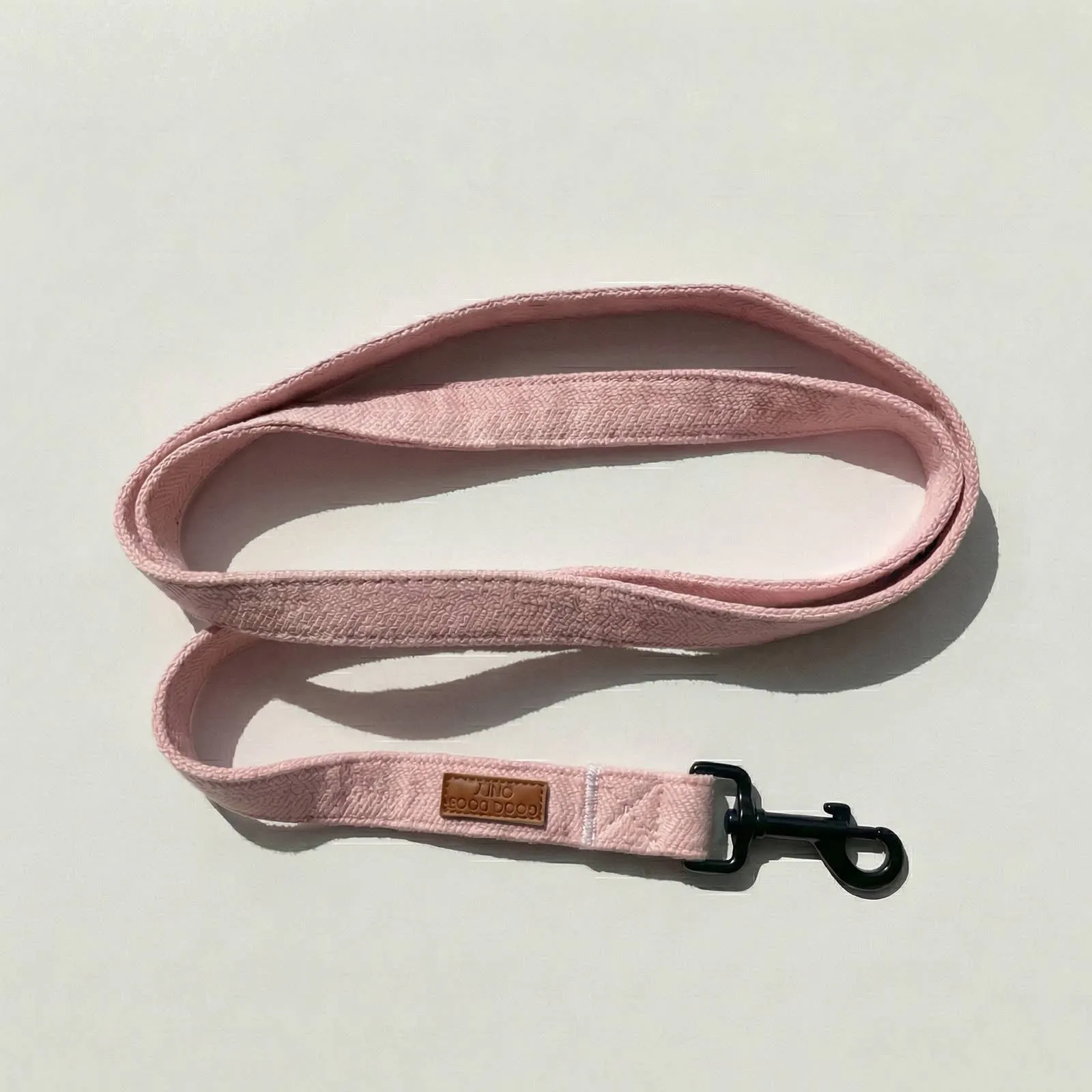 Tweed dog leash in Blush